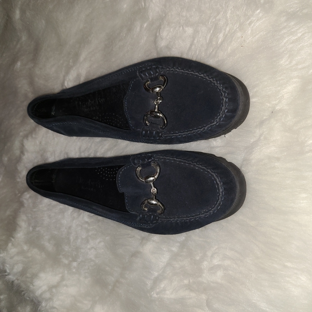 Elizabetta S. 39 Black Suede Loafers Vibram Bottoms